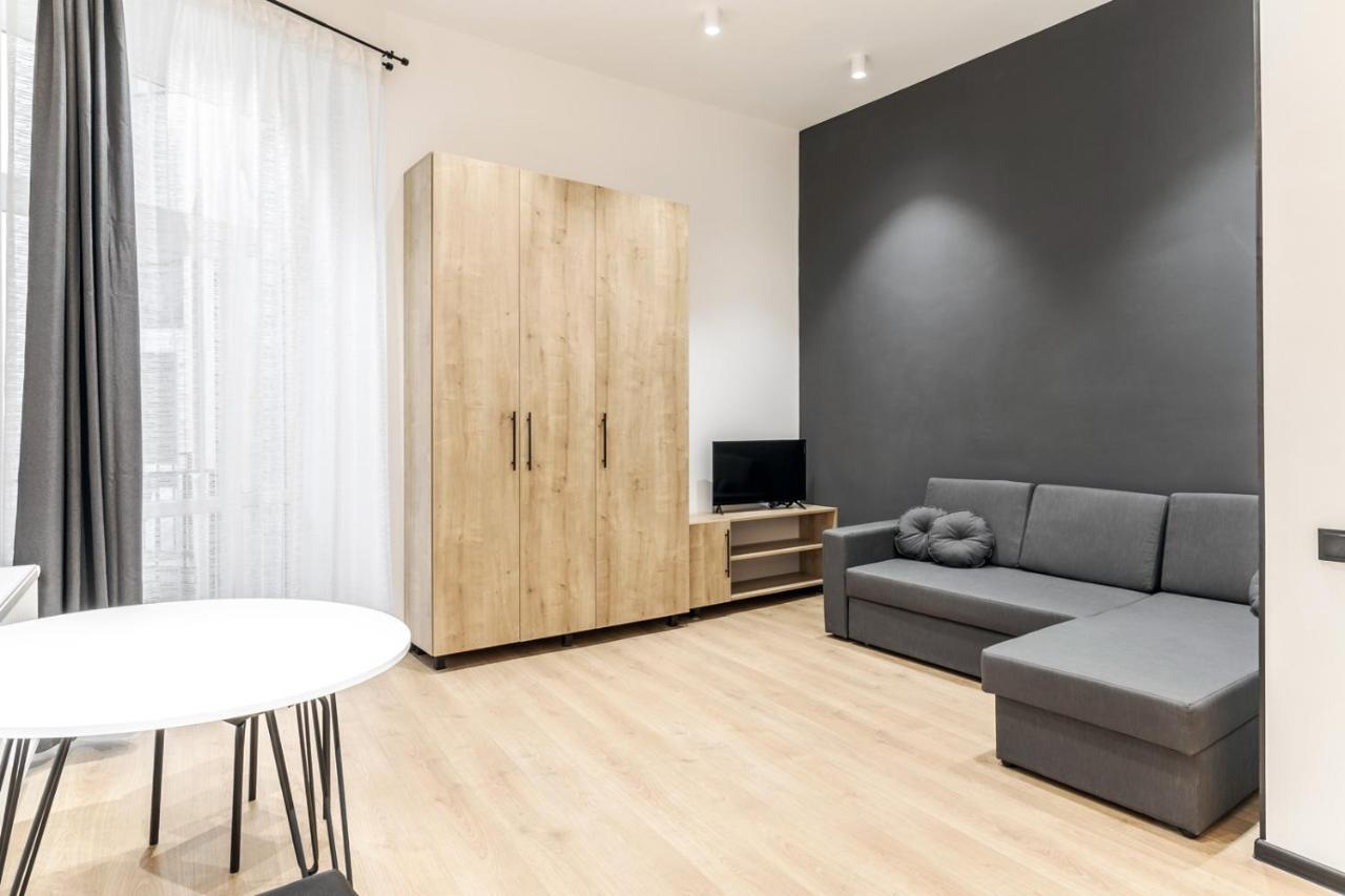 Modern Apartment In The Old City Lviv Exterior photo
