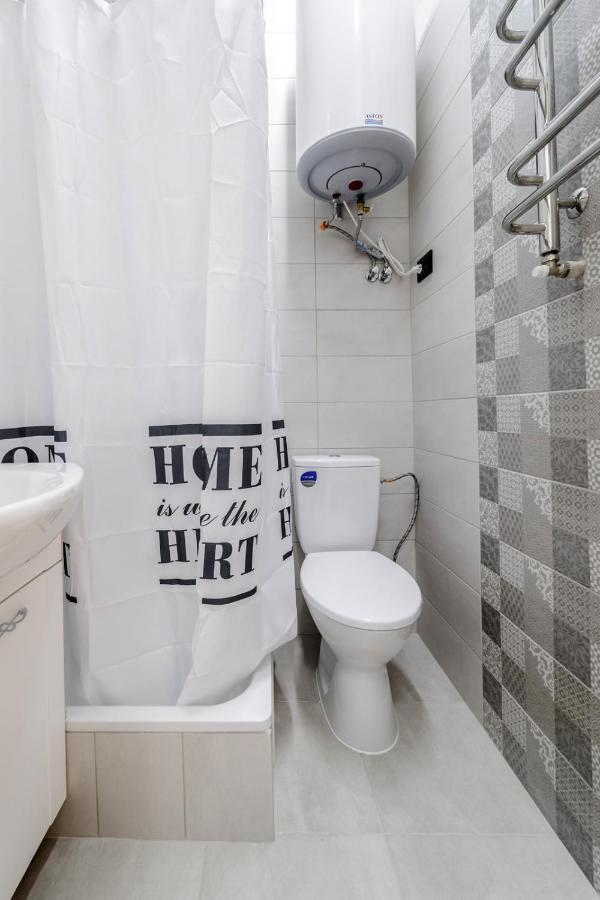 Modern Apartment In The Old City Lviv Exterior photo