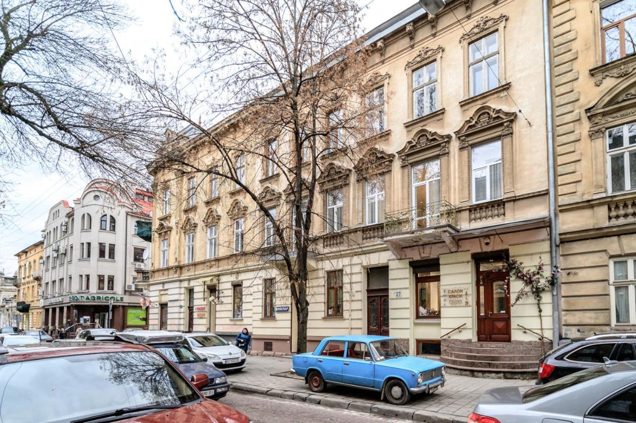 Modern Apartment In The Old City Lviv Exterior photo