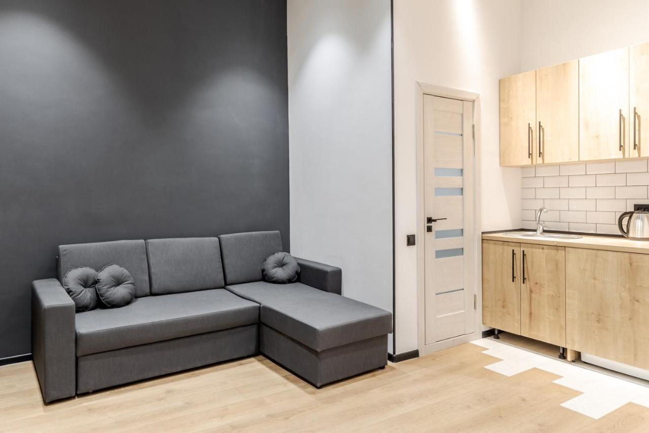 Modern Apartment In The Old City Lviv Exterior photo