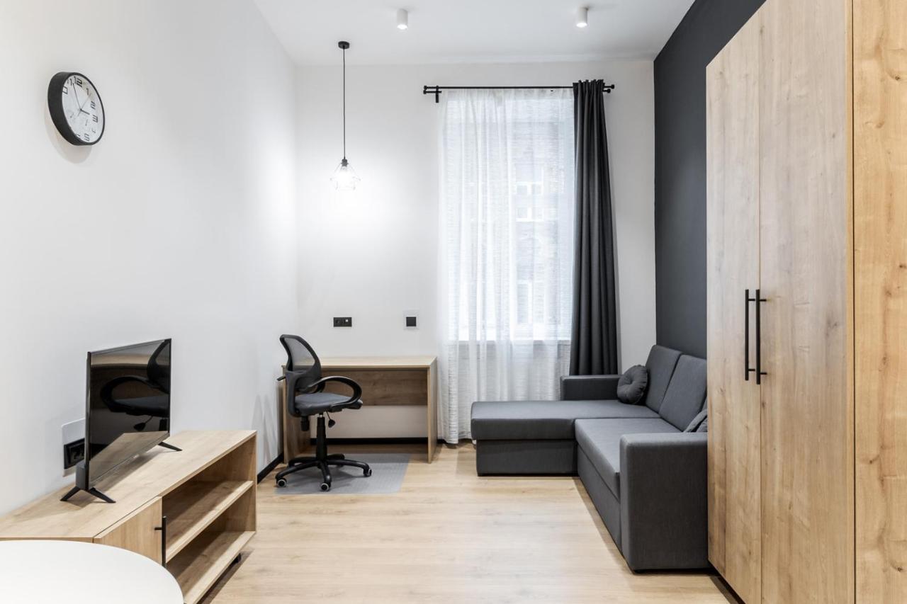 Modern Apartment In The Old City Lviv Exterior photo