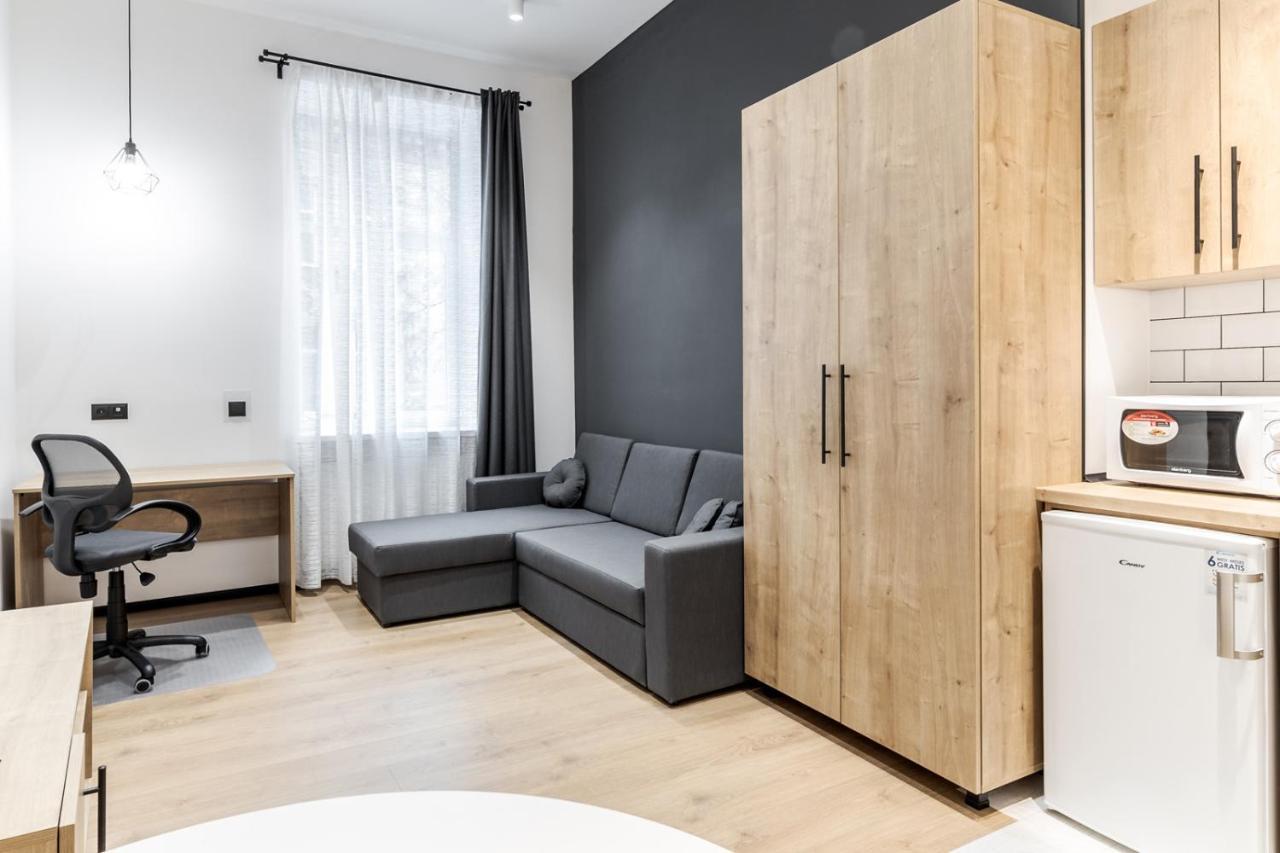 Modern Apartment In The Old City Lviv Exterior photo