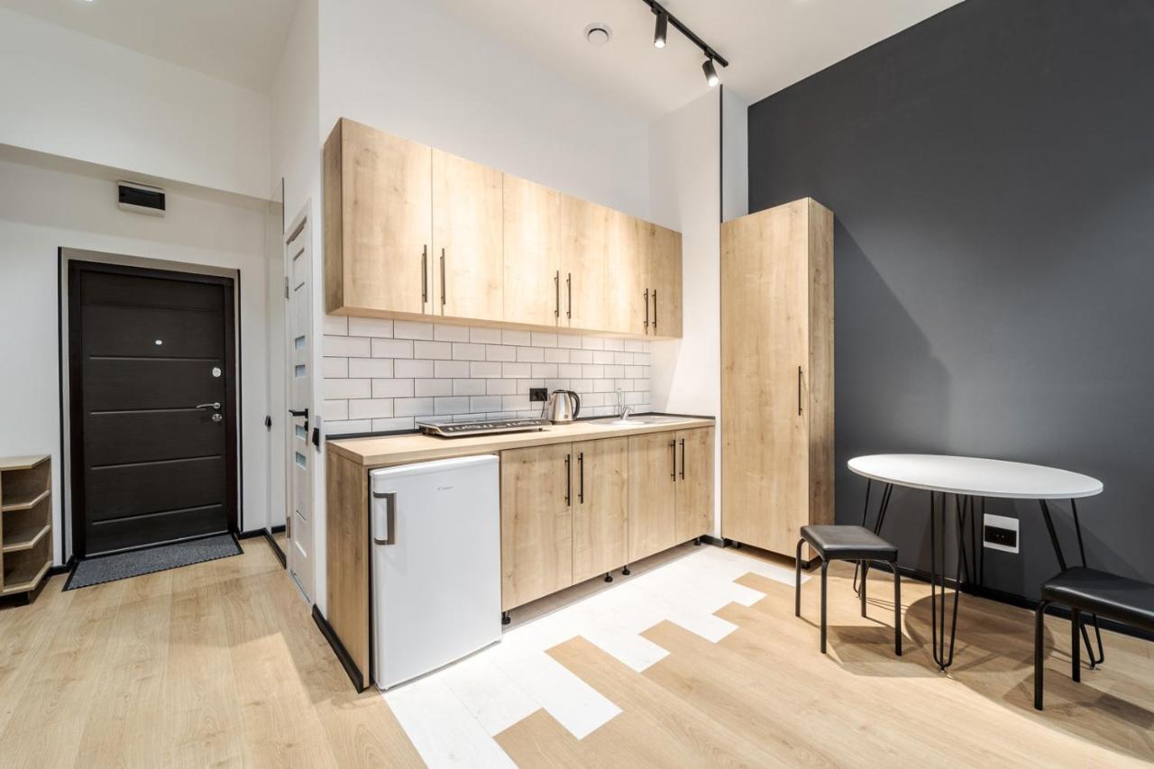 Modern Apartment In The Old City Lviv Exterior photo