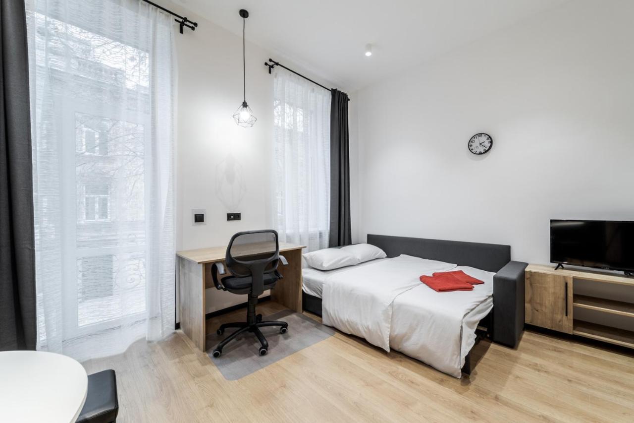 Modern Apartment In The Old City Lviv Exterior photo